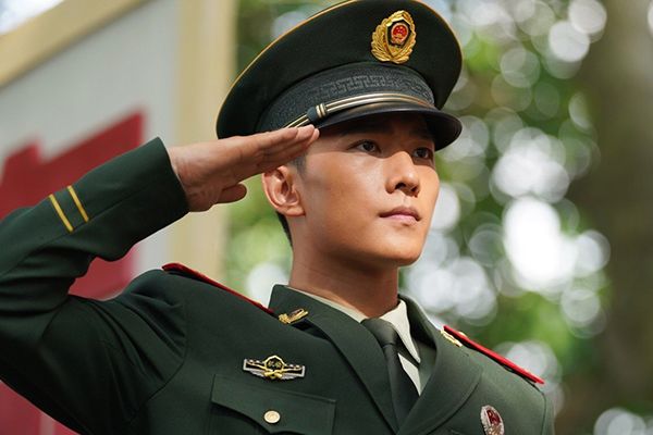 《特战荣耀》成为征兵宣传材料?演员杨洋首演军人形象转型成功?